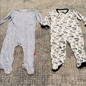 Magnetic Me Blue and White Footies Set